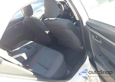 2018 Toyota Corolla Le z USA, uszkodzony, nr VIN 2T1BURHEXJC053104